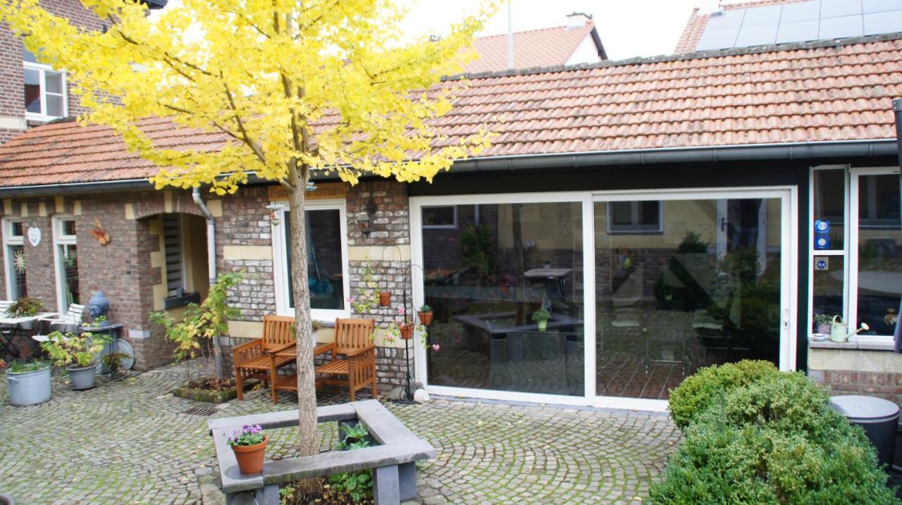 Ferrum Ferrum Valkenburg aan de Geul Esterno foto