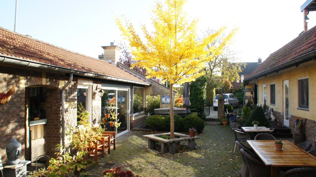 Ferrum Ferrum Valkenburg aan de Geul Esterno foto