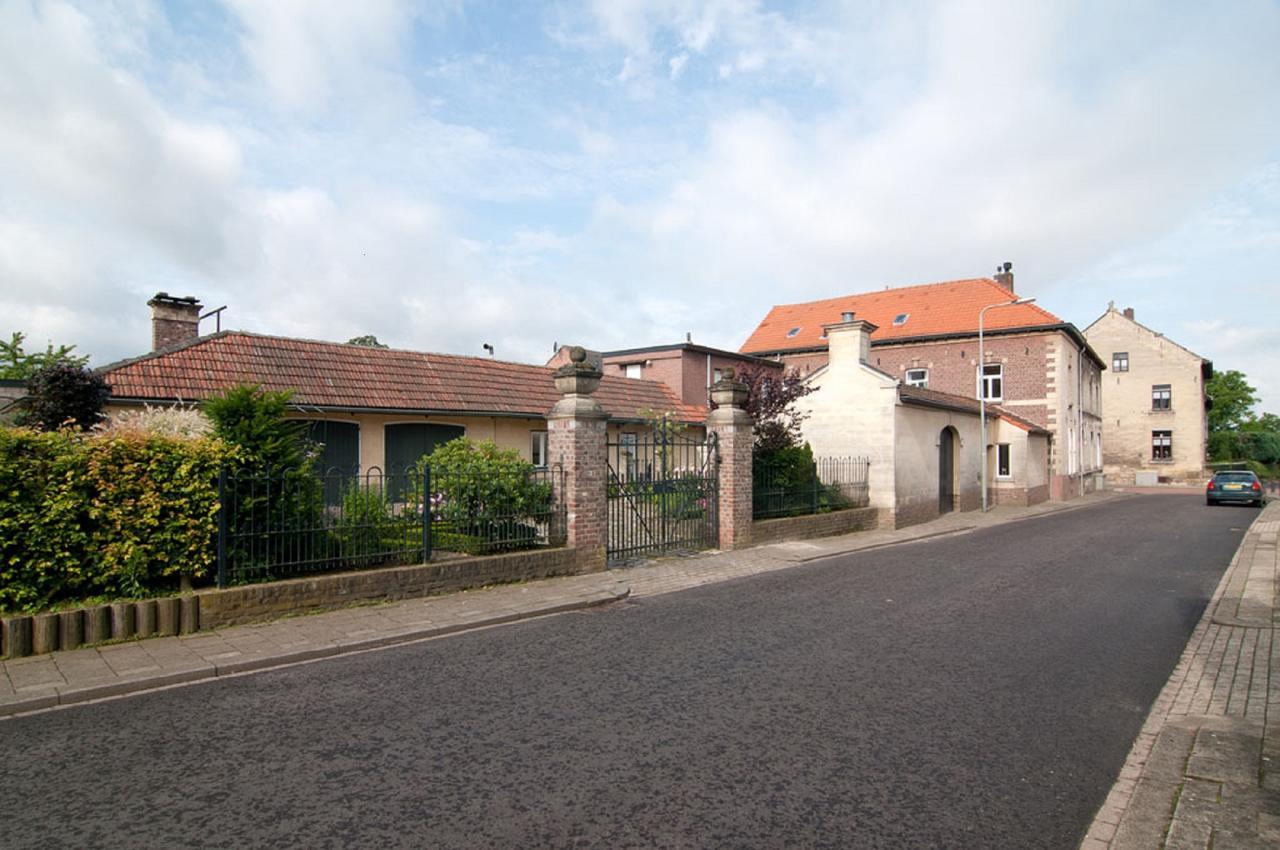 Ferrum Ferrum Valkenburg aan de Geul Esterno foto