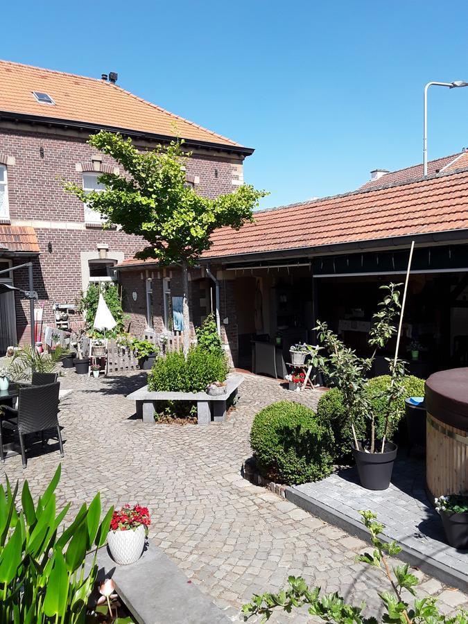 Ferrum Ferrum Valkenburg aan de Geul Esterno foto
